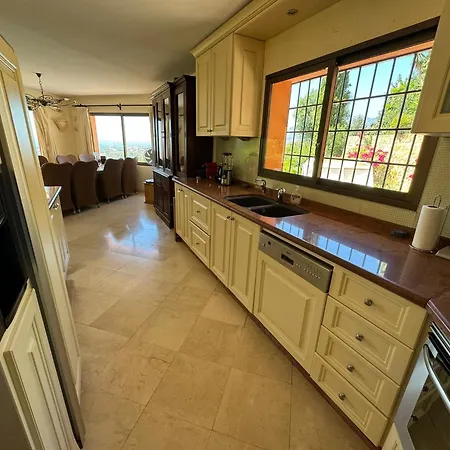 Villa Grand Villa! With Golf & Sea View!! Marbella